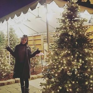 Meet your Posher, Vi